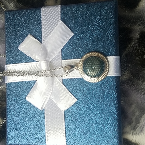 925 Sterling Silver pendant & SS necklace - Picture 7 of 7